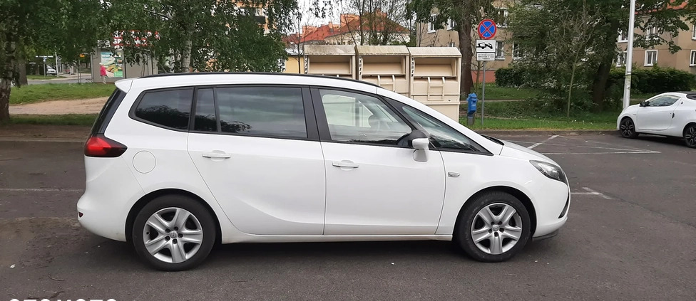 Opel Zafira cena 27900 przebieg: 226000, rok produkcji 2012 z Góra małe 667